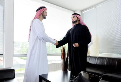كيف تربح المفاوضات من المصافحة الأولى